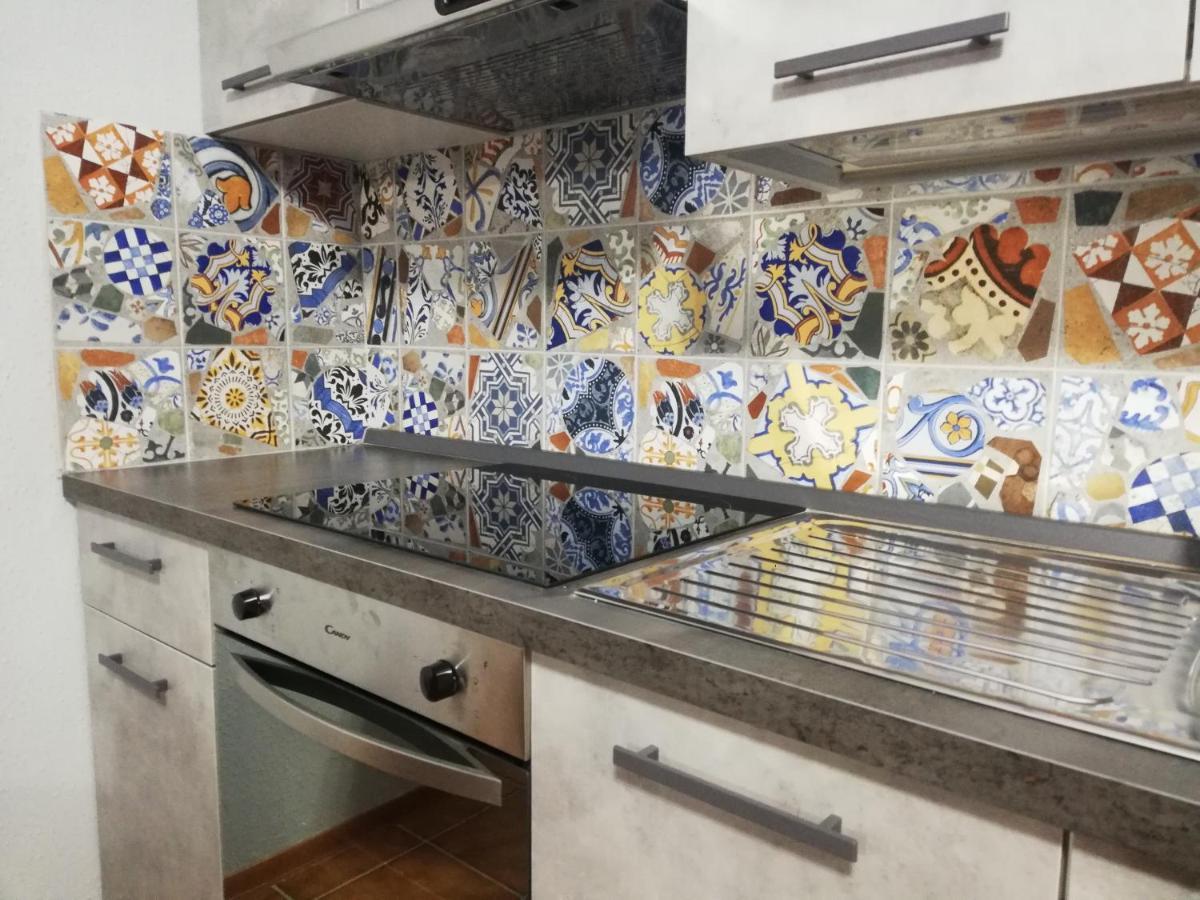 La Taverna Appartamento Scala A Chiocciola Фолоника Екстериор снимка